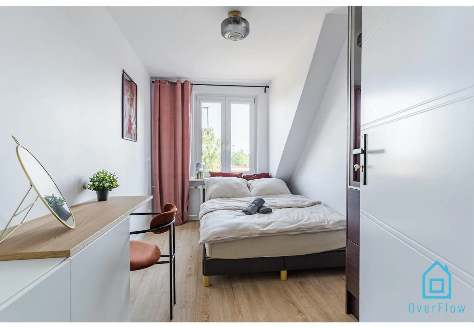 Merida Room - 5 Minutes To Gdansk Old Town contacts